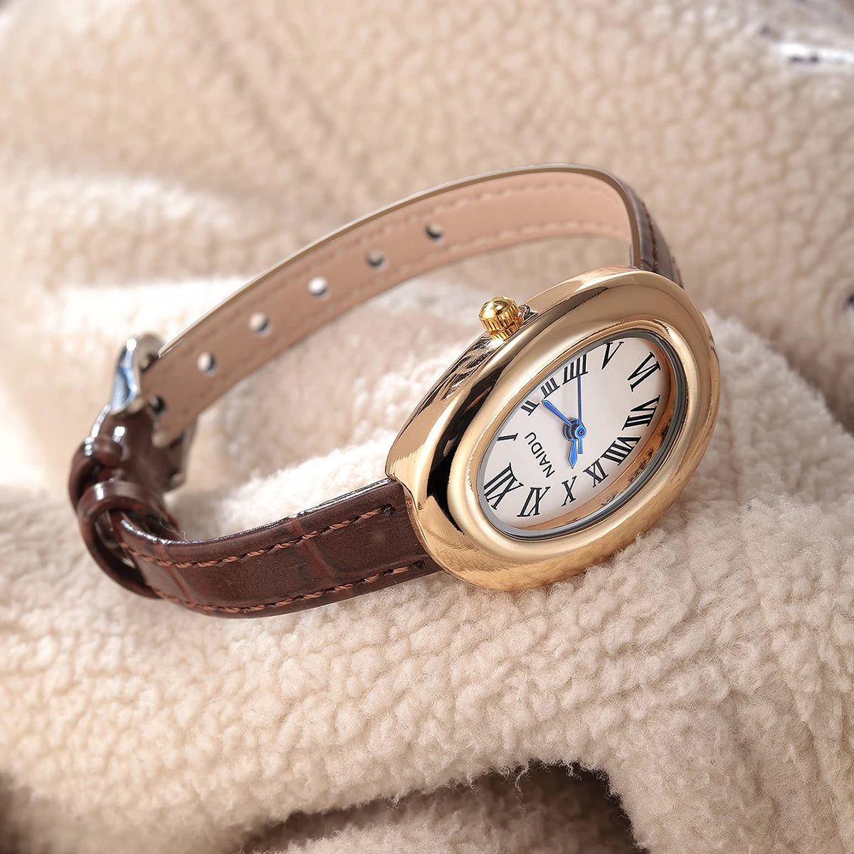Grace - Retro Quartz Watch